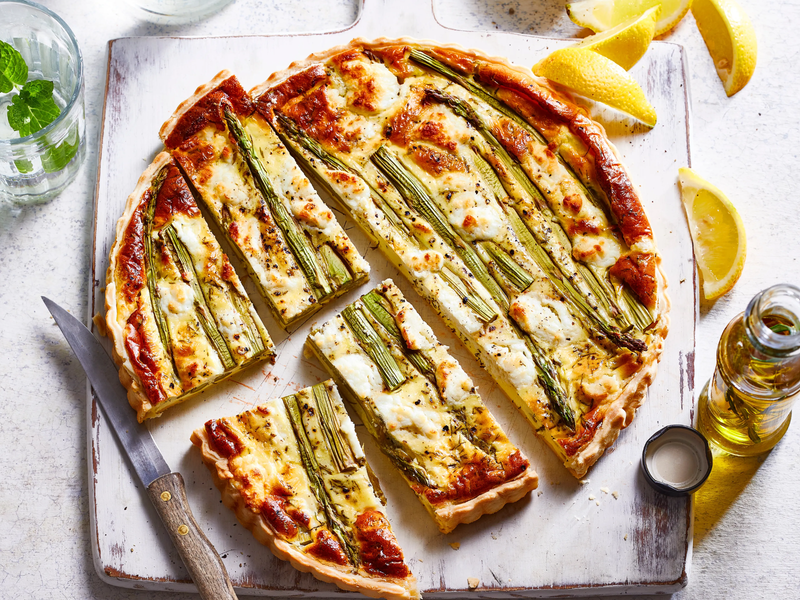 Kruidenquiche met groene asperges
